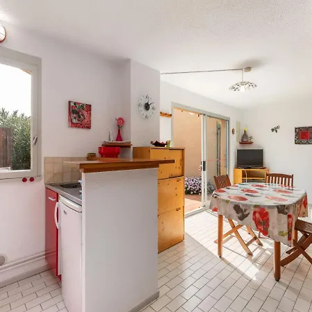 2 Bedroom House For 6